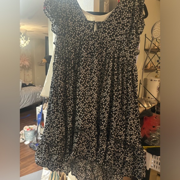 Beautiful romper - Picture 3 of 5